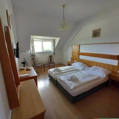 Hotel Familia Zamárdi